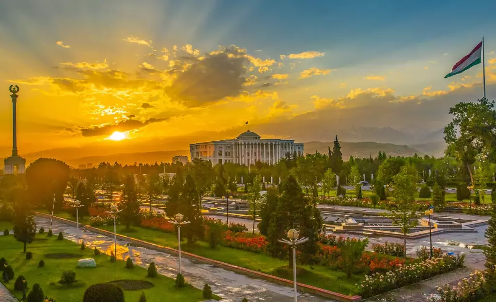 تور تاجیکستان (7شب) پاییز 1404