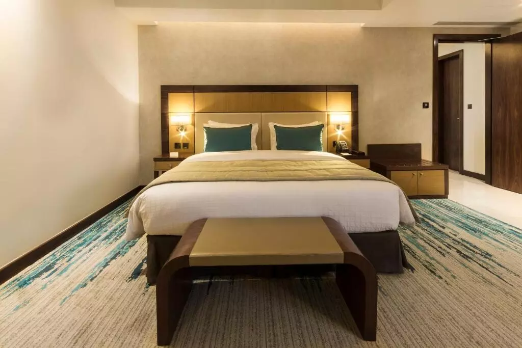 هتل گلدن تولیپ مدیا